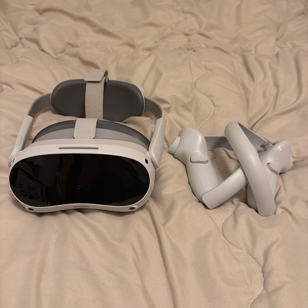 【本日限定価格‼️】Pico 4 VRヘッドセットとコントローラーセット