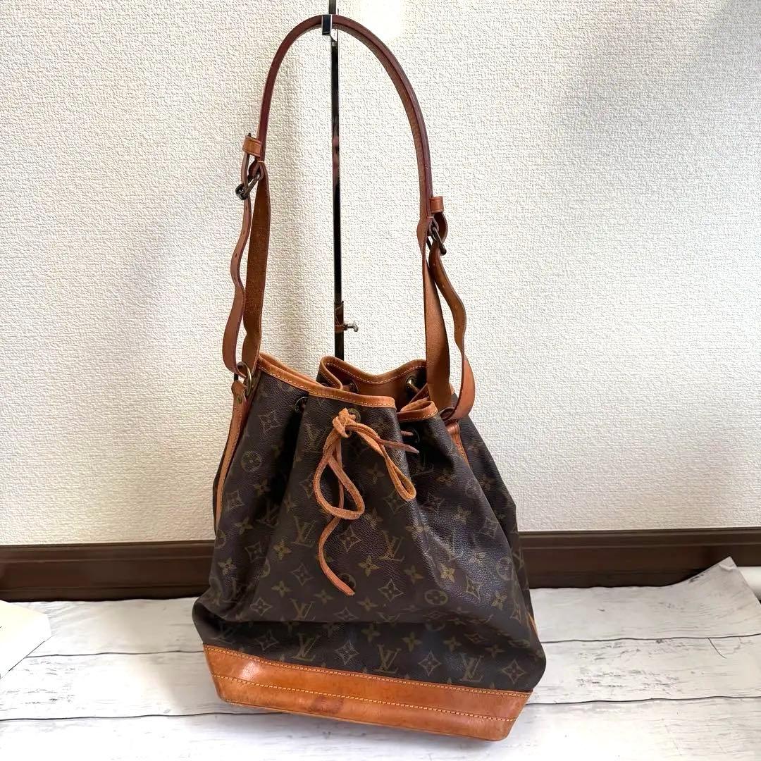 VUITTON ヴィトン　ショルダーバッグ　ノエ