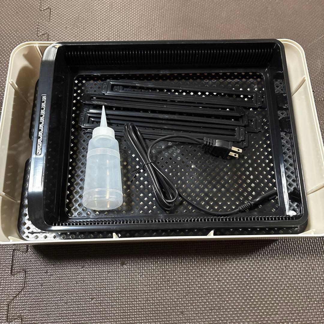 孵化器　インキュベーター　JANOEL24