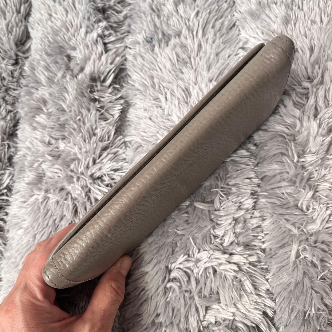 良品✨PRADA 長財布　メタルロゴ　長財布　シボレザー　グレージュ