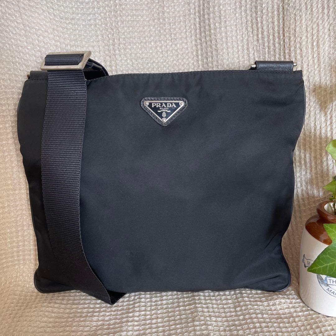 ◇ 良品PRADA プラダ ショルダーバッグ ナイロン ブラック ◇