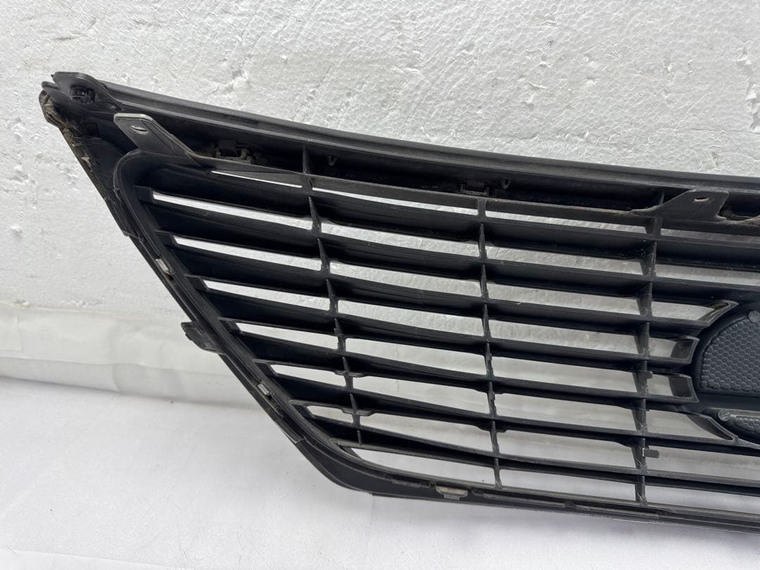 レクサスLS USF40 USF4純正 ラジエータグリル 53100-50190