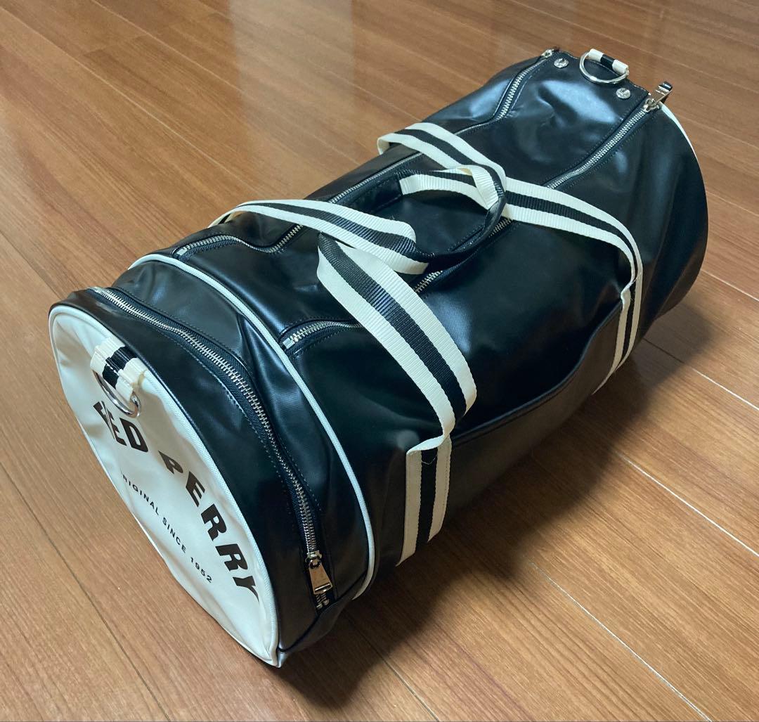 FRED PERRY フレッドペリー ボストンバッグ ドラムバック ブラック