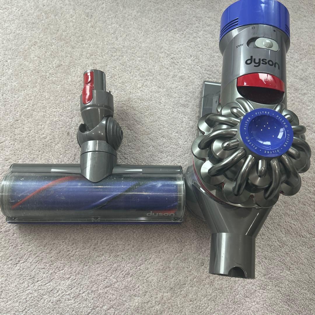 ダイソン V7 SV11 コードレスクリーナー一式　ダイレクトドライブ