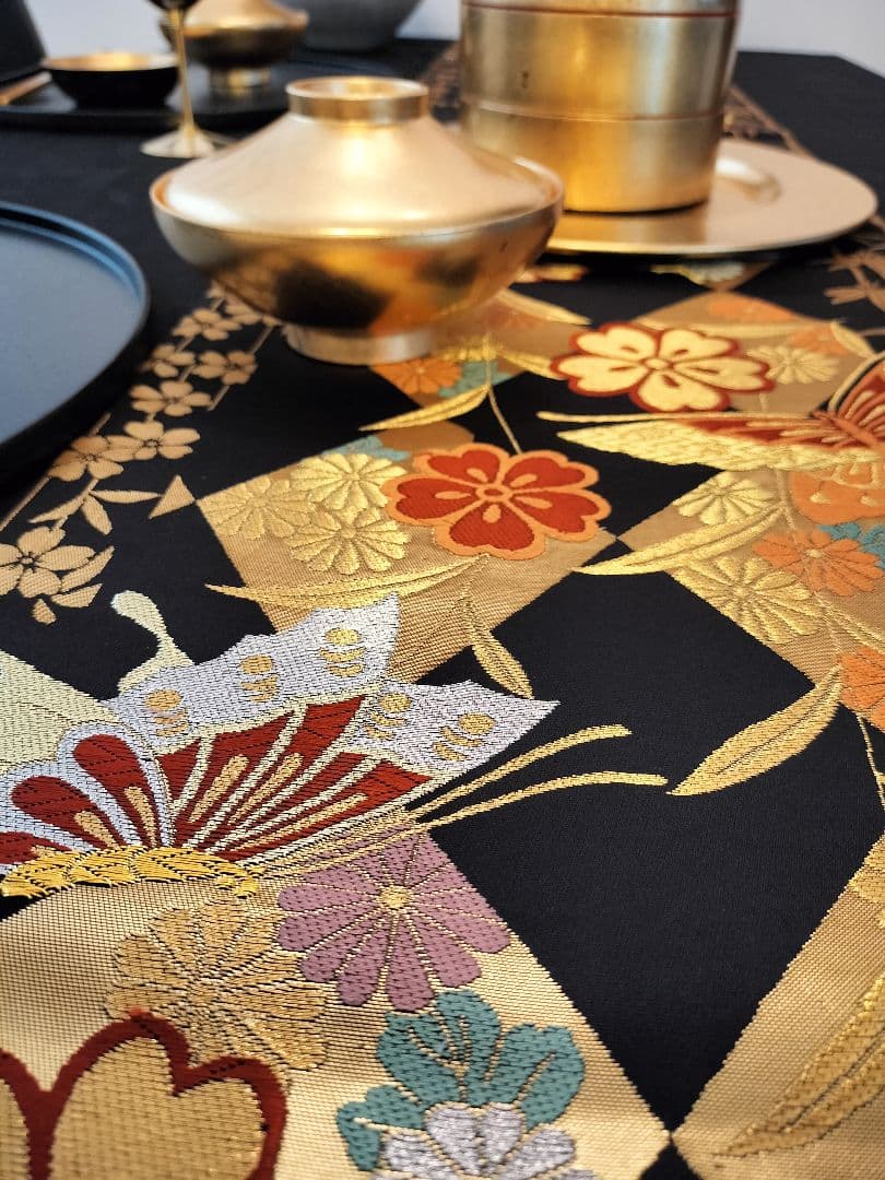 ルブの森★　A619★逸品‼️高級全通帯‼️ひな祭り‼️テーブルランナー