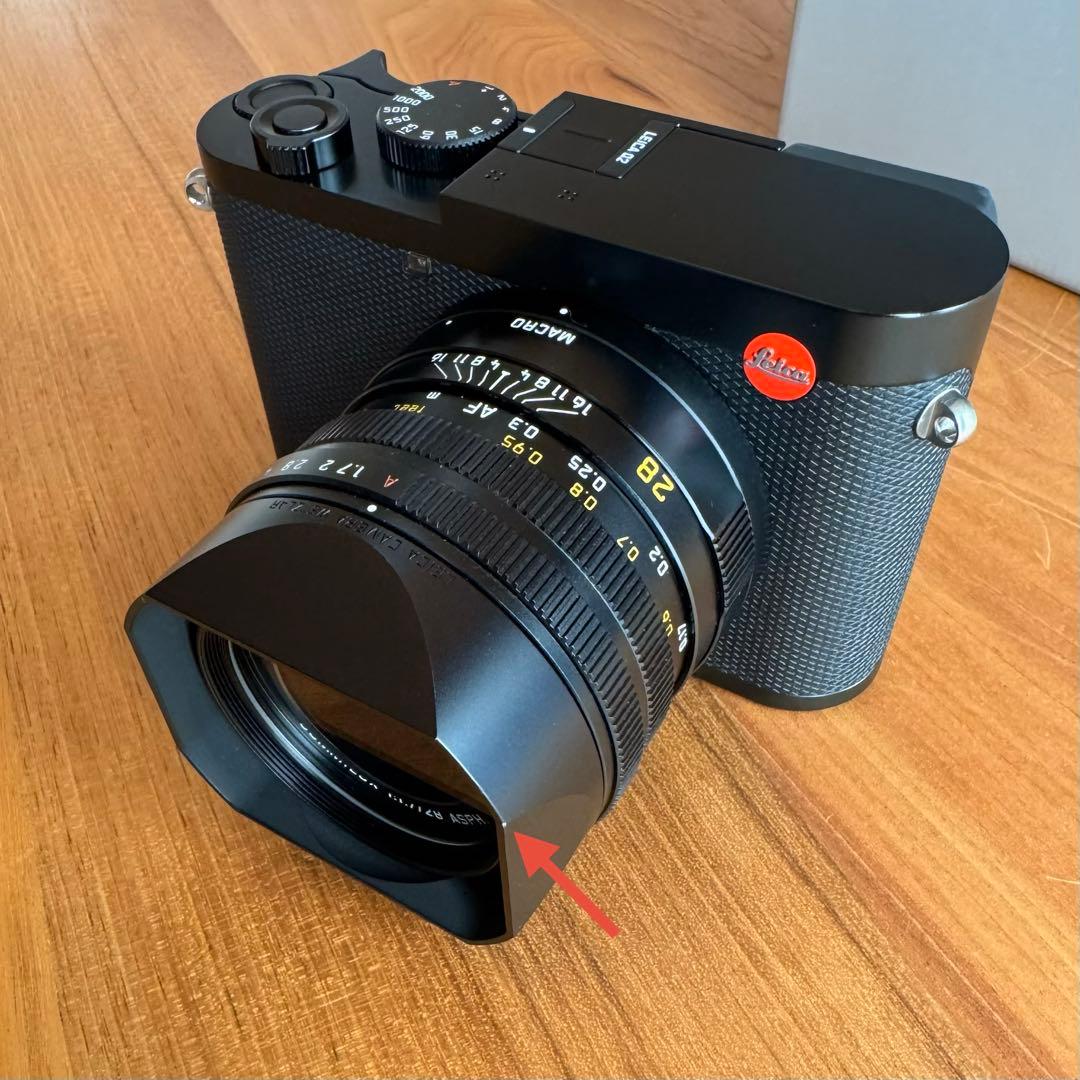 Leica Q2 【概ね美品】+純正サムレスト、純正フィルターセット