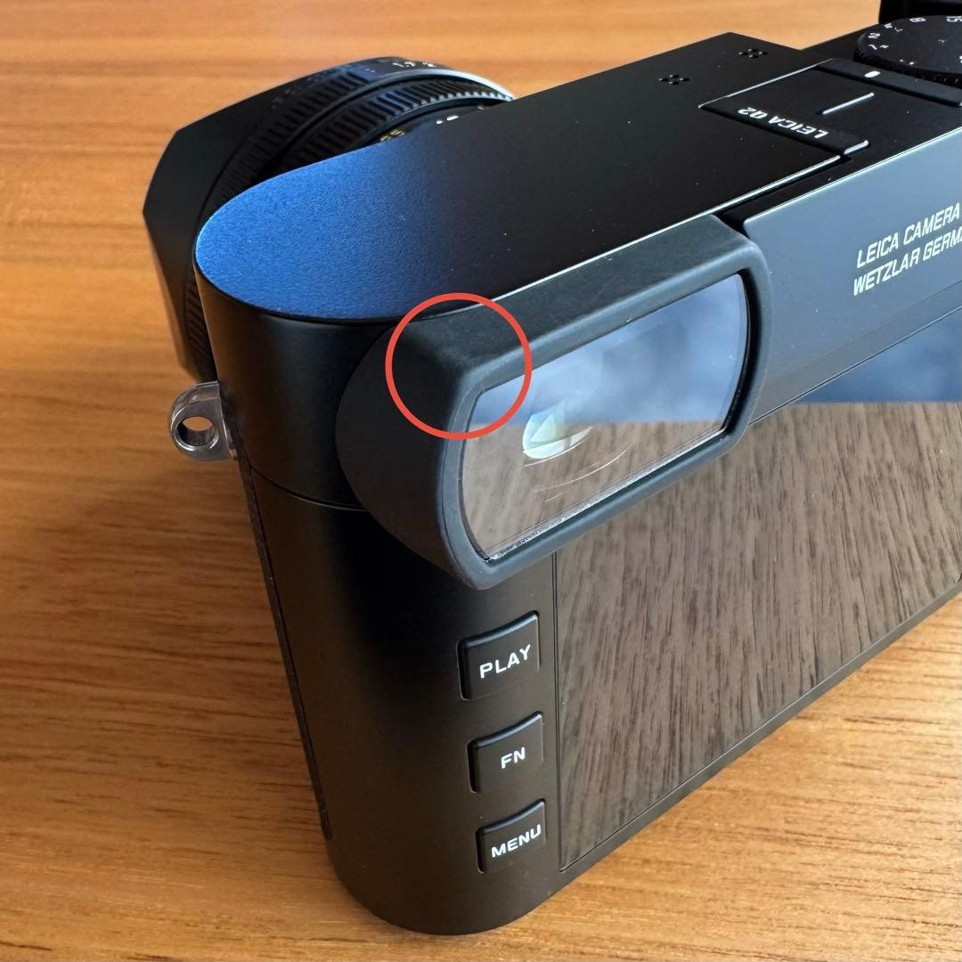 Leica Q2 【概ね美品】+純正サムレスト、純正フィルターセット