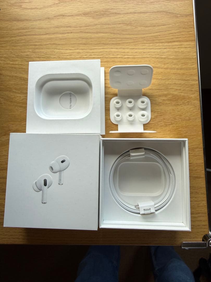 AirPods Pro (第2世代) MagSafe充電ケース付き