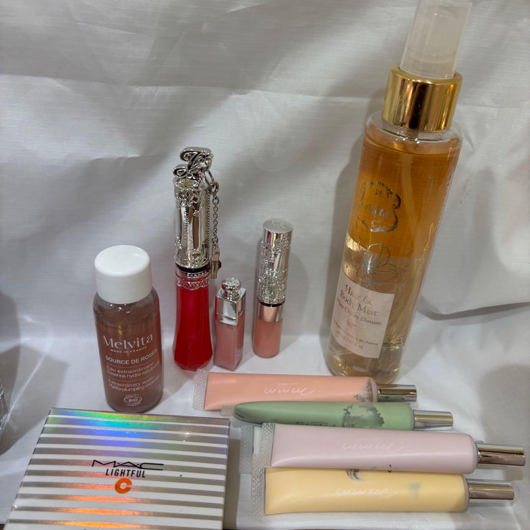 ♡コスメおまとめ(グッチ香水有、未使用コスメ、リップ多め）