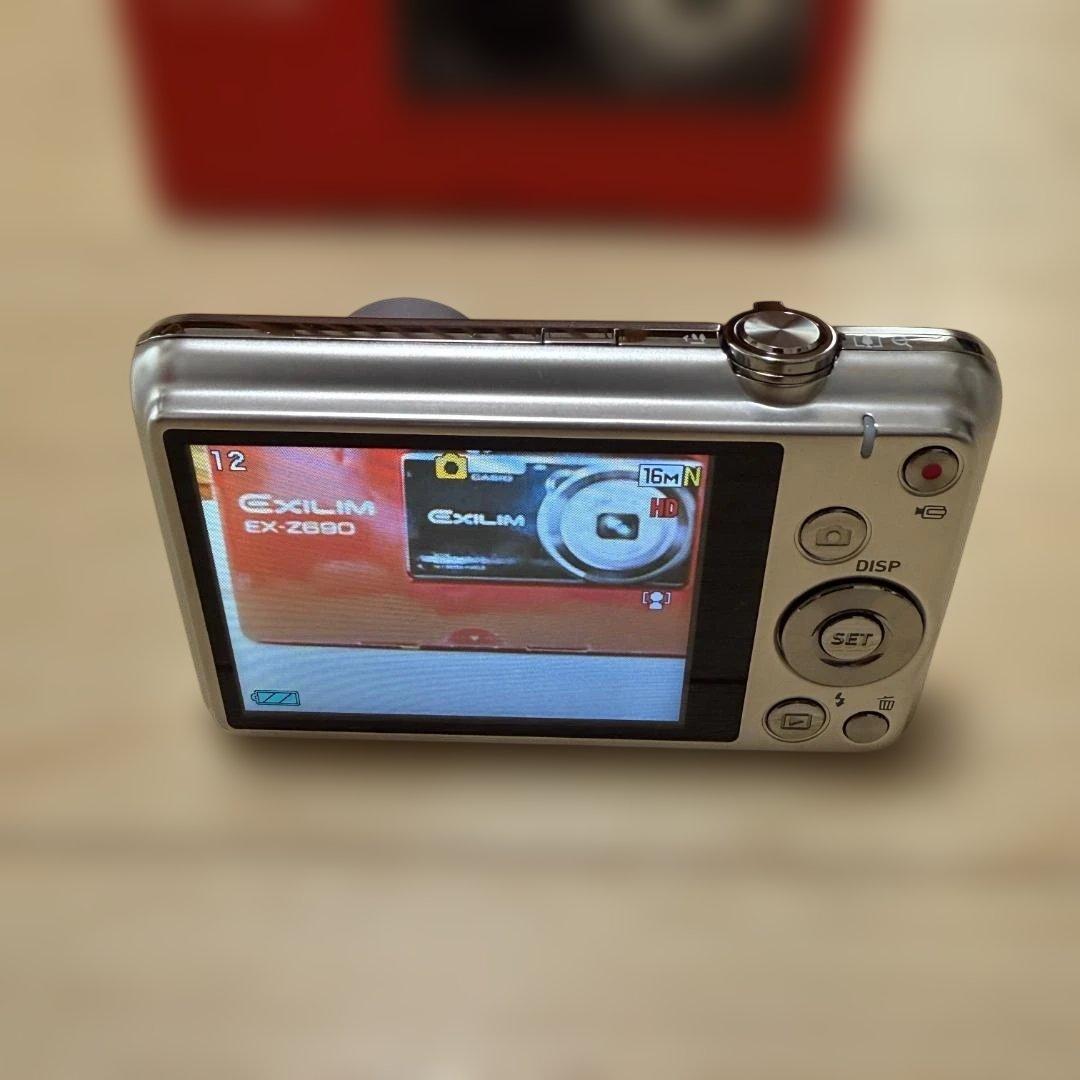 CASIO EXILIM EX-Z690 コンパクトデジタルカメラ