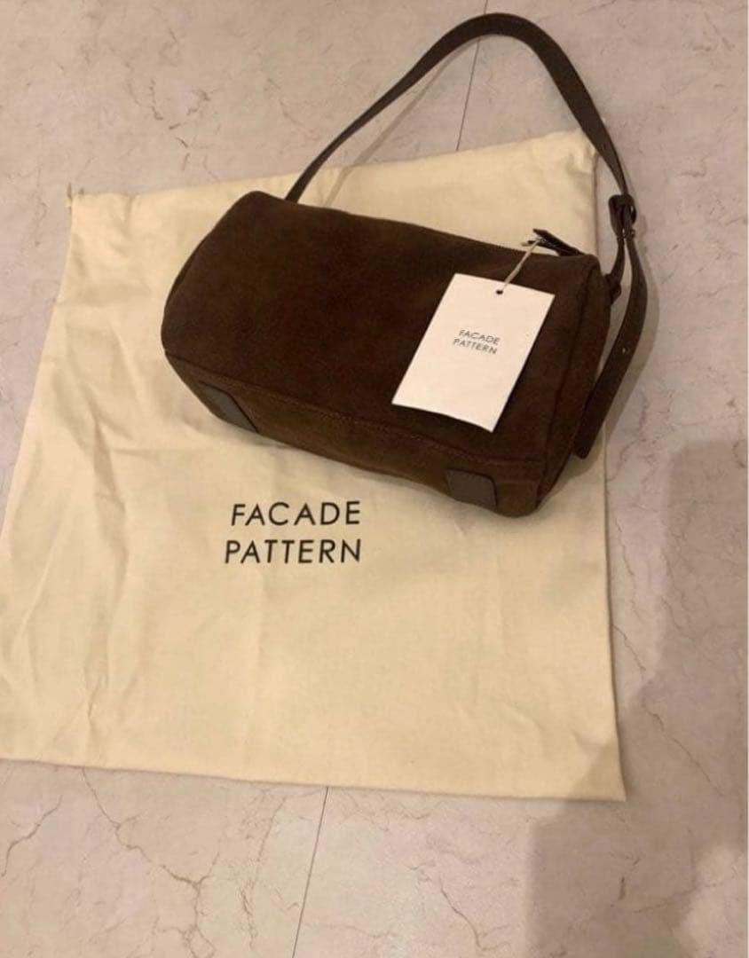 韓国発⭐︎FACADE PATTERN ボックスバッグ本革　スエード　ブラウン