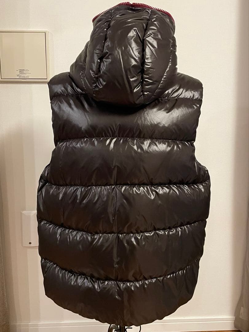 DUVETICA フード付きダウンベスト 52サイズ デュベティカ