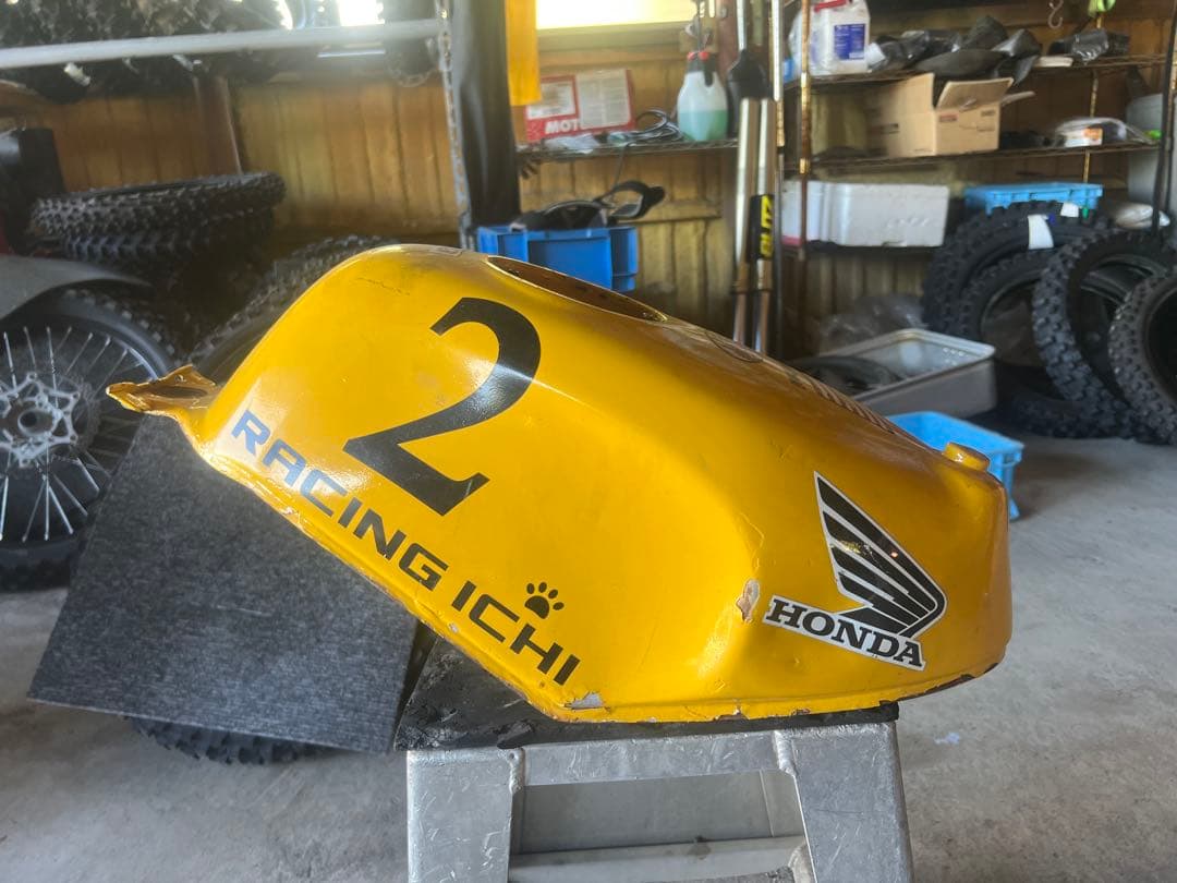 t*2様 nsr50タンク