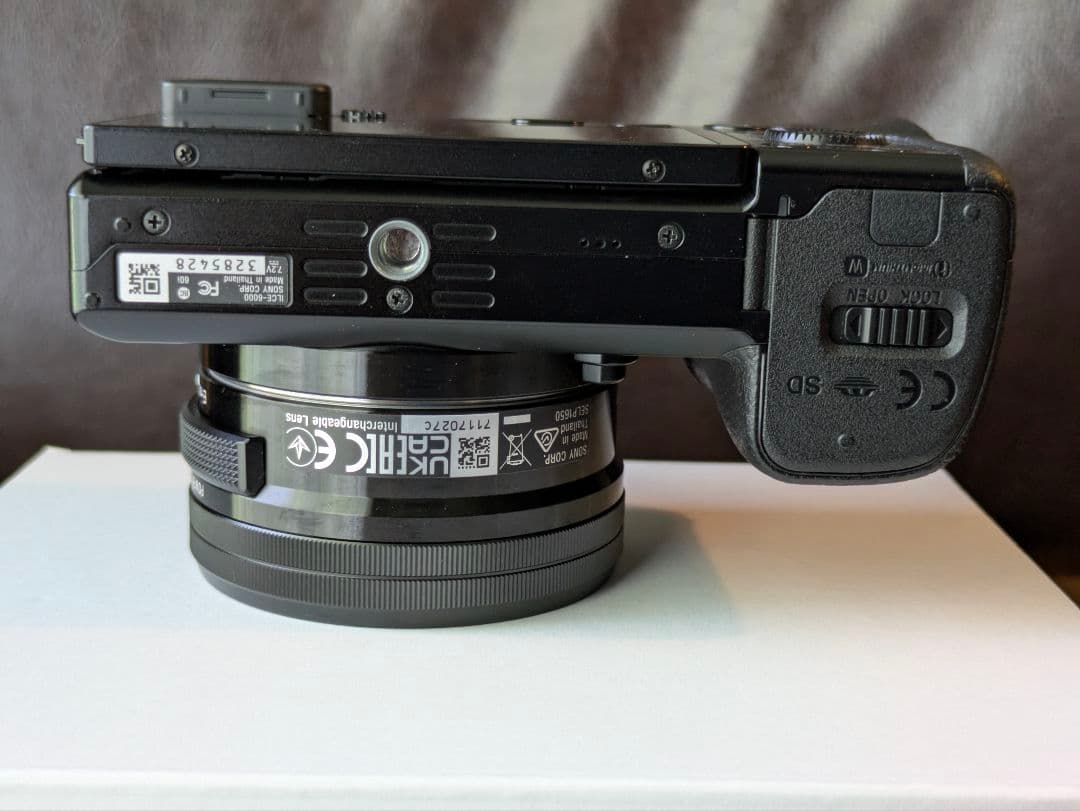 【美品】SONY　a6000　16-50 キットレンズ　セット