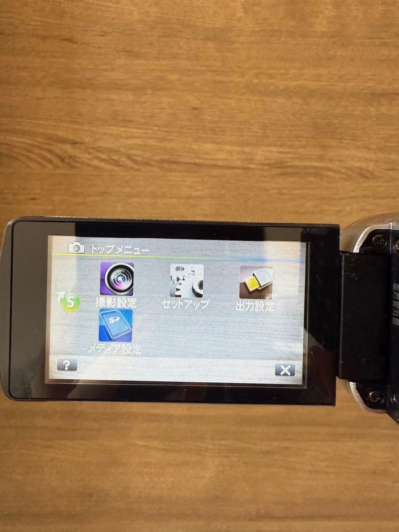 【美品】JVC ケンウッド ビデオカメラ GZ-HM133-s