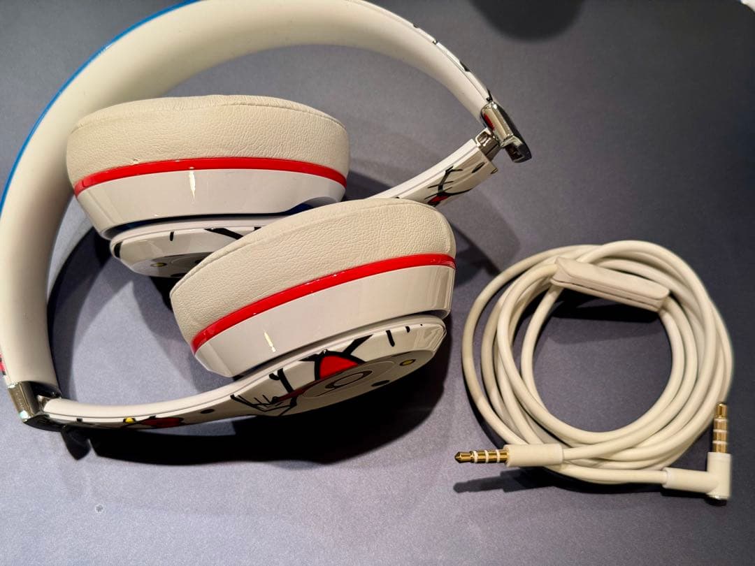 ヘッドホン Darkeyes Beats by Dr.Dre Hello Kitty