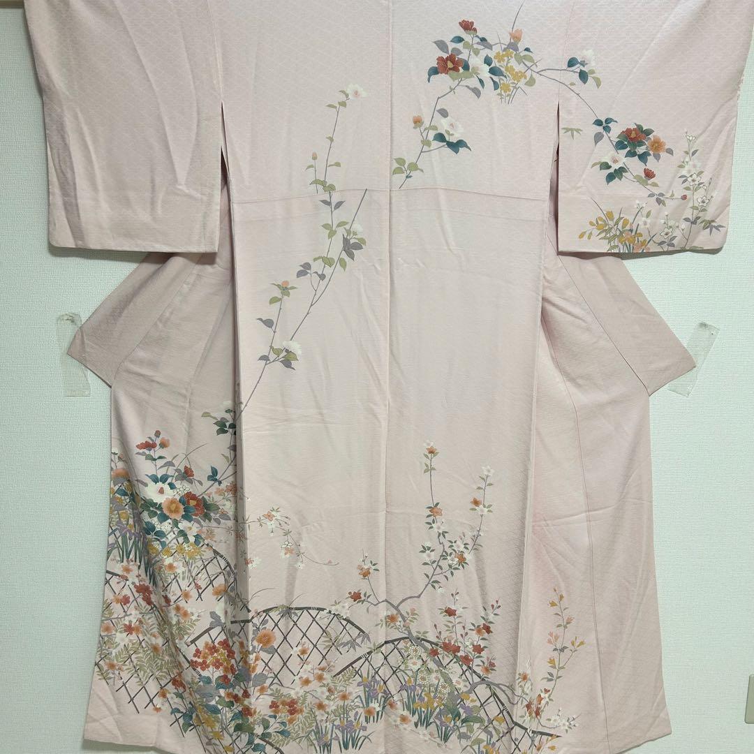 【 さらに値下げ 】　 色鮮やかな手描き友禅　訪問着　花柄　着物スキ倶楽部３１８