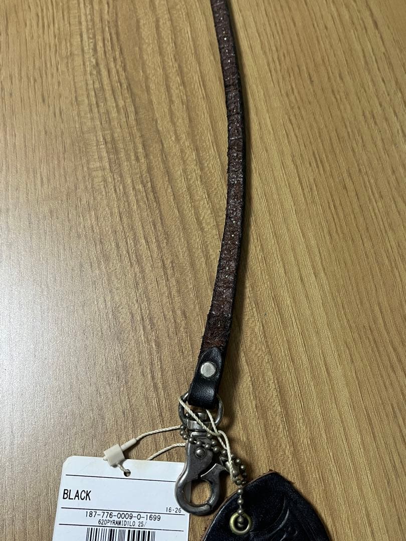 ＨＴＣスタッズ　レザーウォレットチェーン　HTC