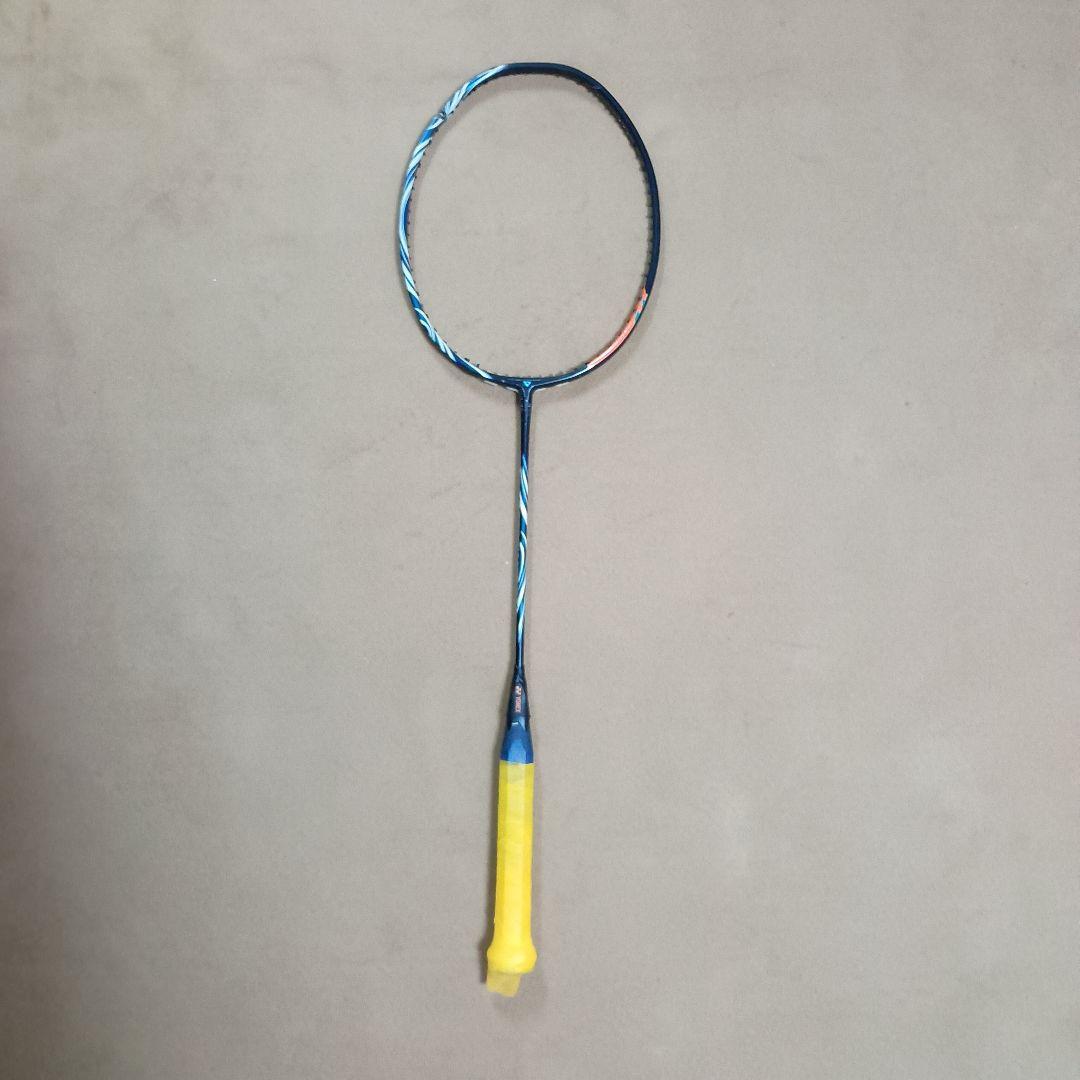アストロクス100zz　バドミントンラケットジャンク品　2本セット