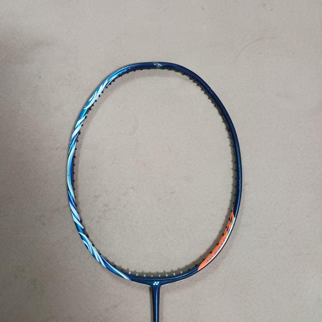 アストロクス100zz　バドミントンラケットジャンク品　2本セット