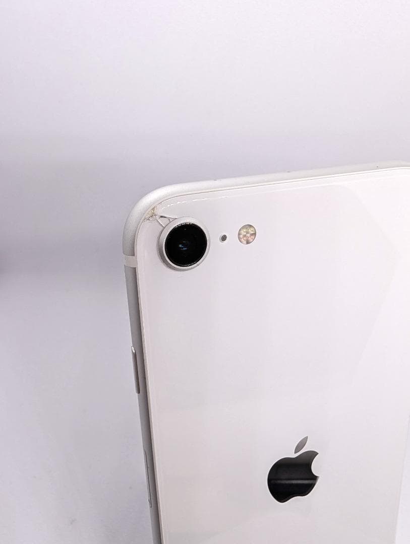 iPhone SE2 64GB バッテリー最大容量82%