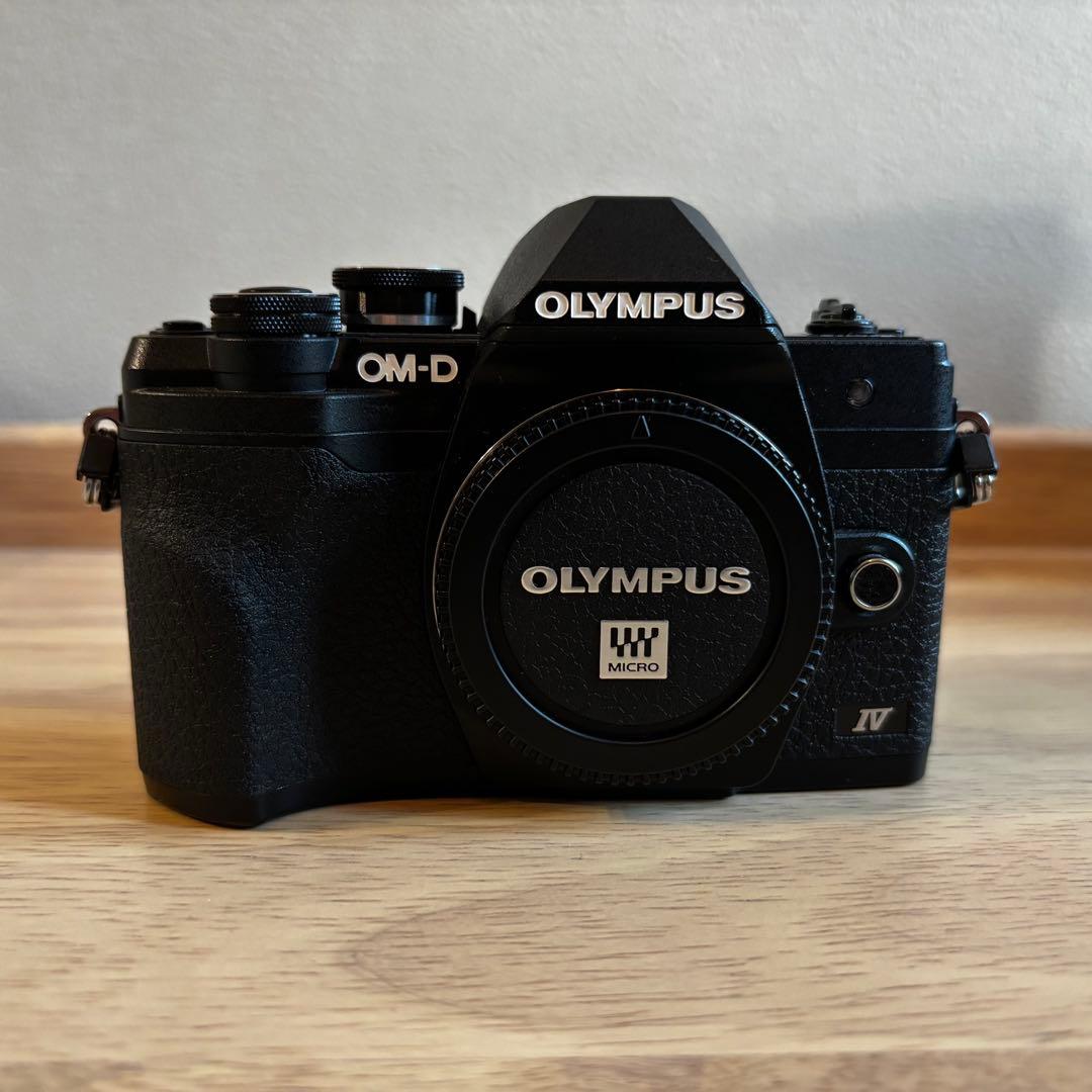 【美品】OLYMPUS OM-D E-M10 Mark IV レンズ付き