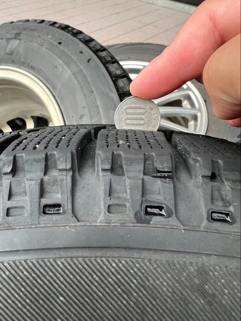 新春値下げ VRX 215/65R16、ECO FORME 4本セット