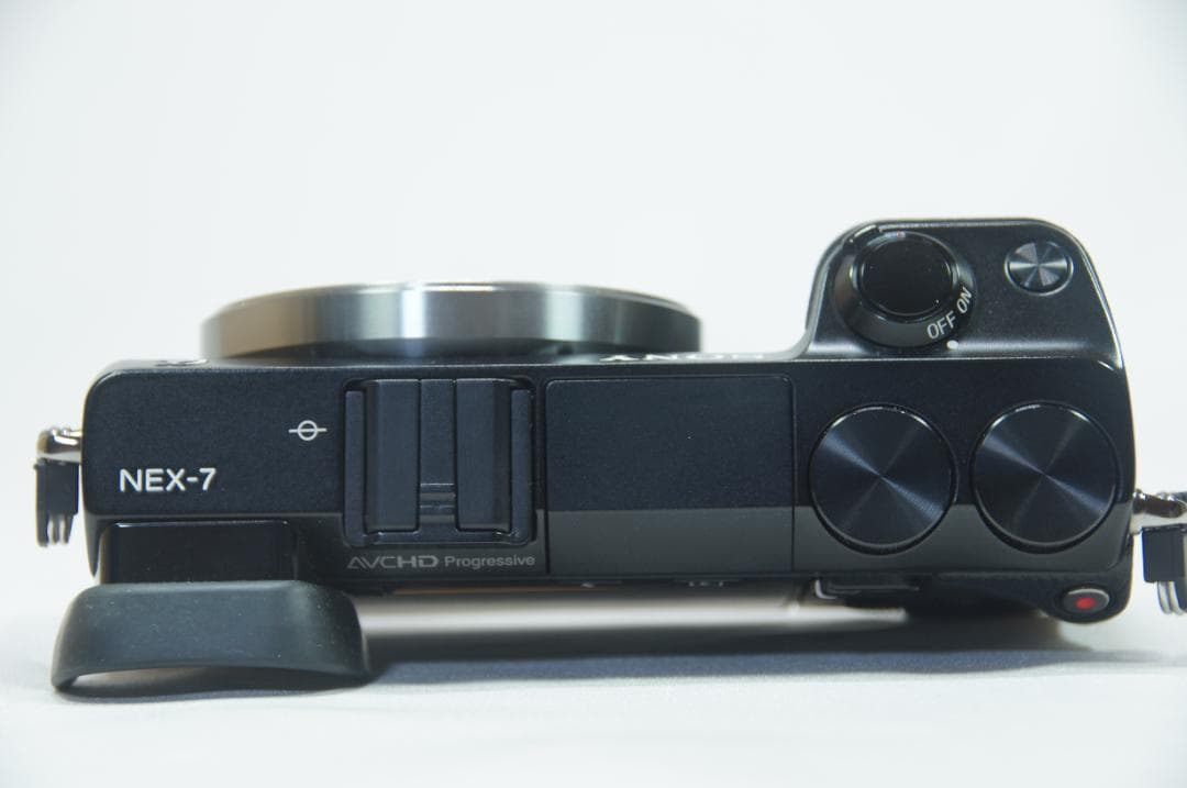 【極美品】 SONY NEX-7 ミラーレス 一眼カメラ S回数9,992回