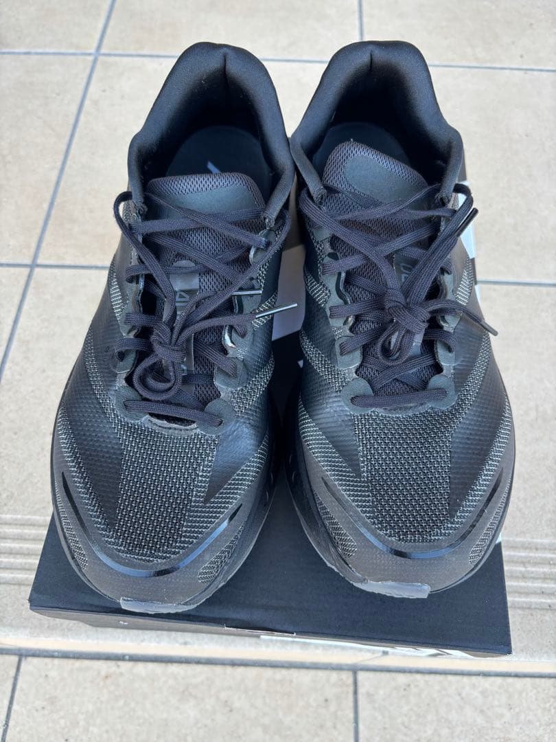 アディゼロボストン13 27センチ