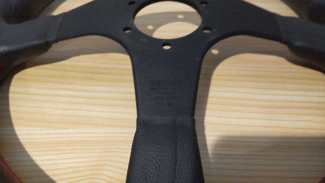 momo TUNER ステアリング 黒　350mm