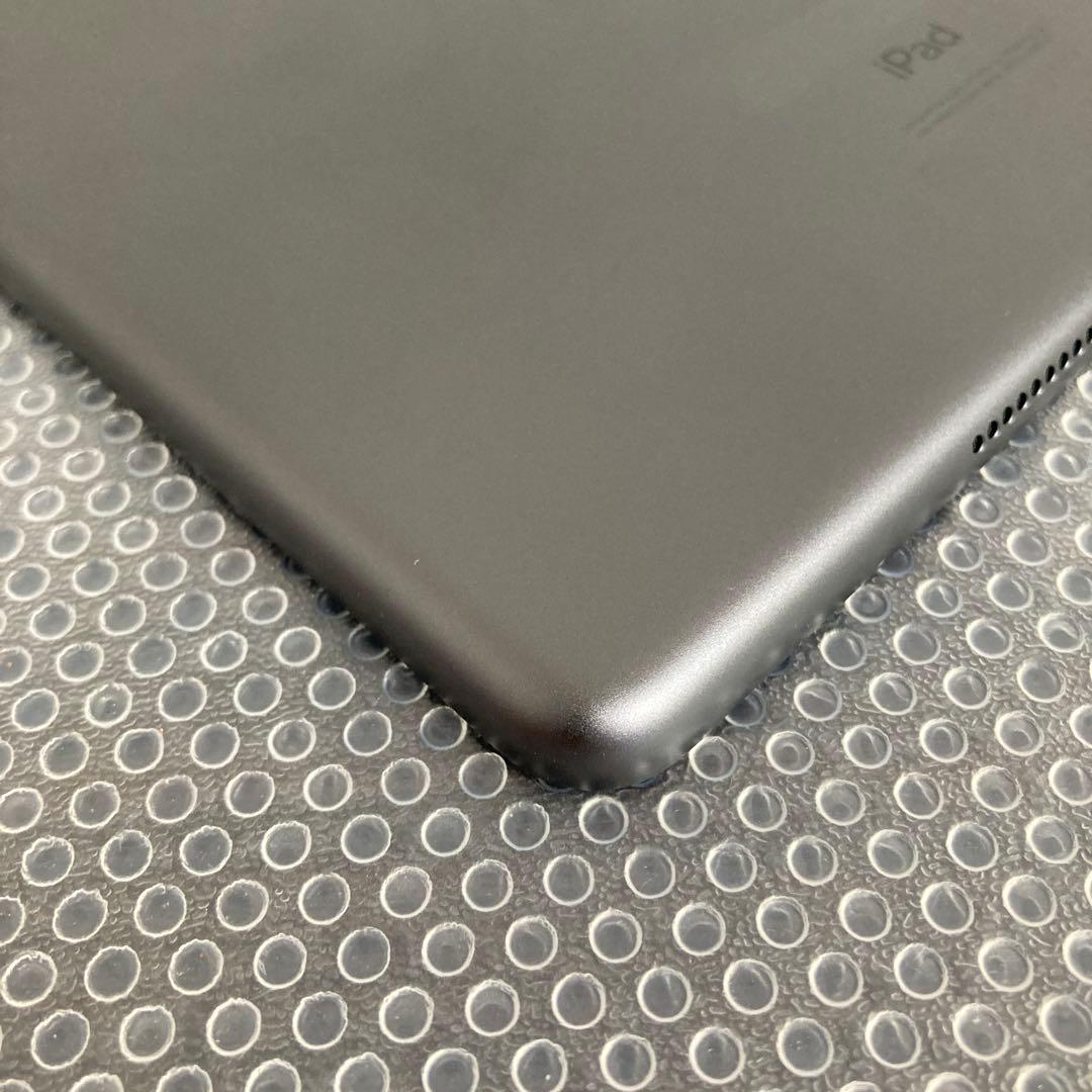 2923【早い者勝ち】iPad8 第8世代 32GB WIFIモデル☆
