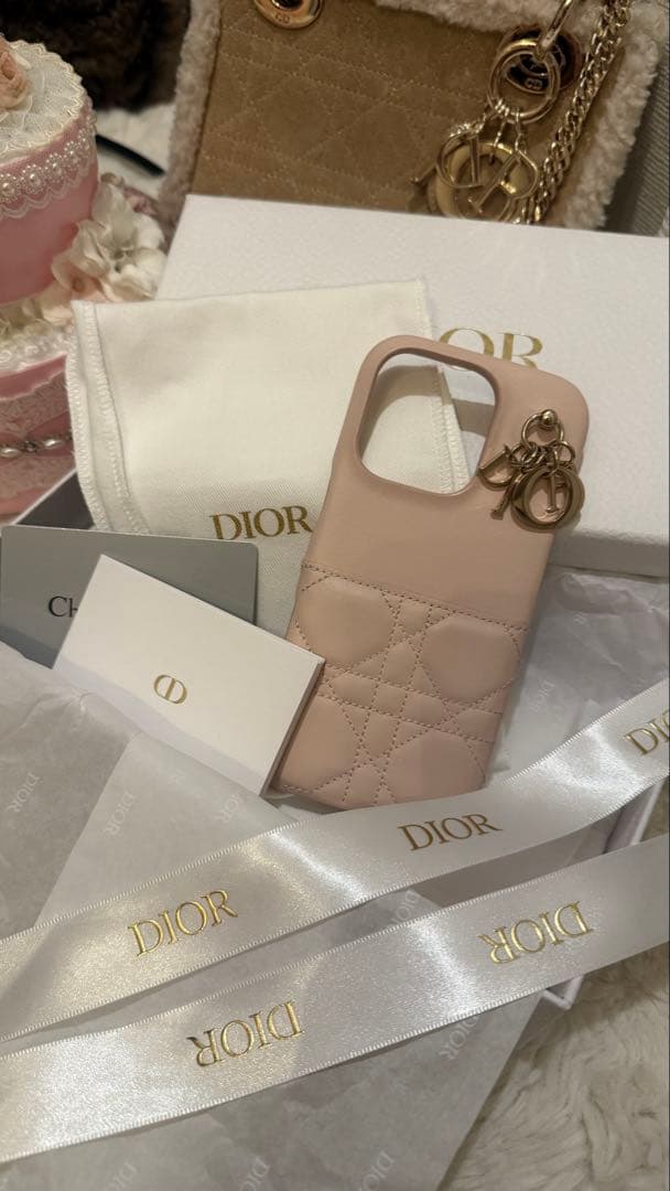 Dior ピンク iPhoneケース ディオール カナージュラムスキン16pro