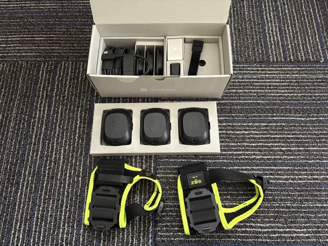 VIVE Ultimate tracker トラッカー