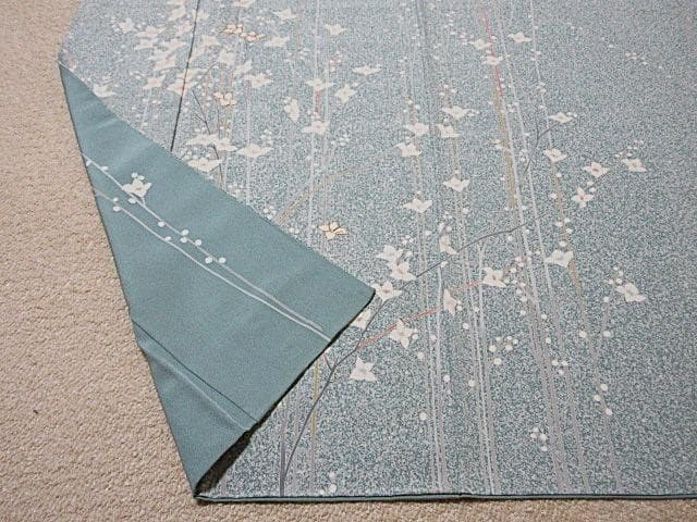 訪問着：白花と枝ライン：ミントグリーン蒔き糊染：11号小柄：シミ：袷正絹：P7