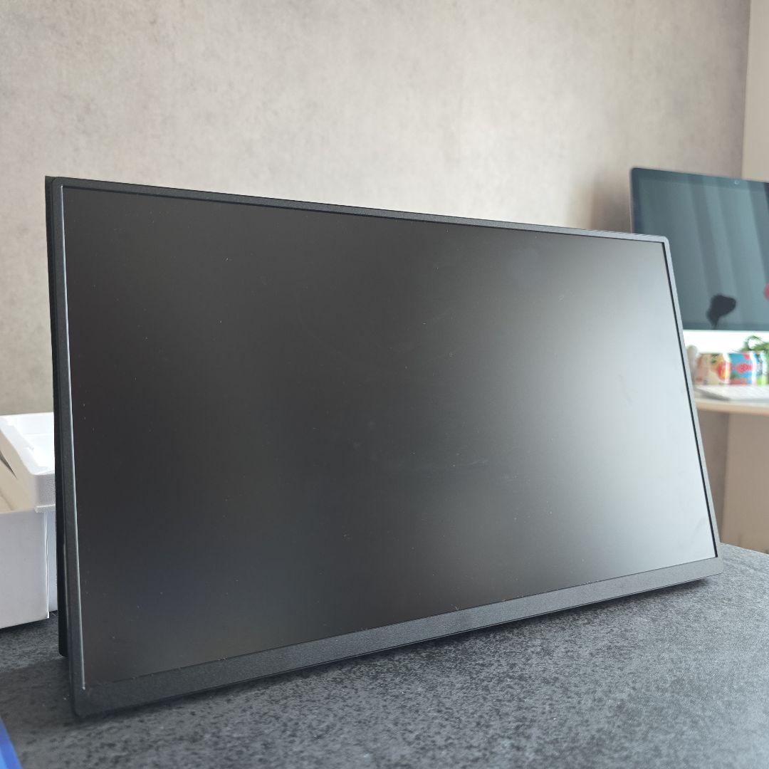 美品　ポータブルモニター USB-C接続　15.６インチ