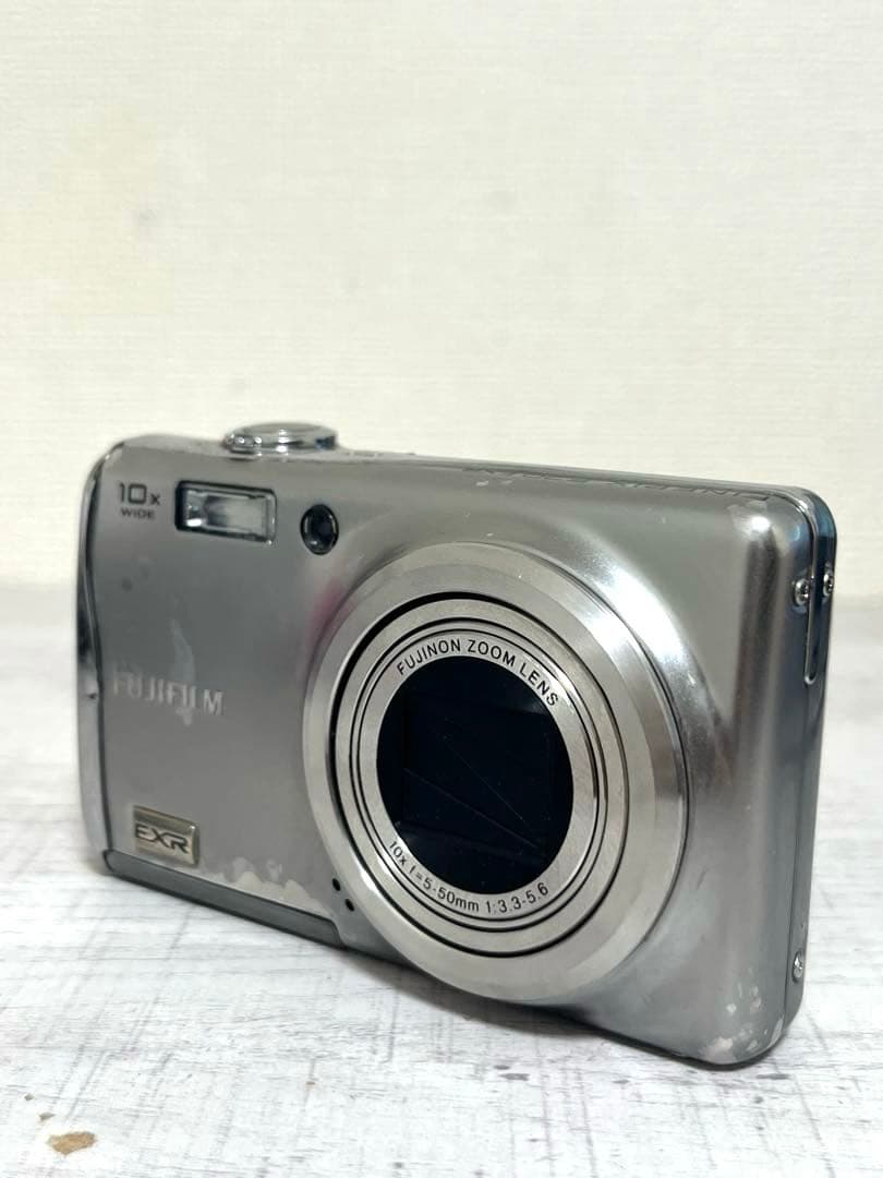 FUJIFILM　デジタルカメラ　FINEPIX F70EXR