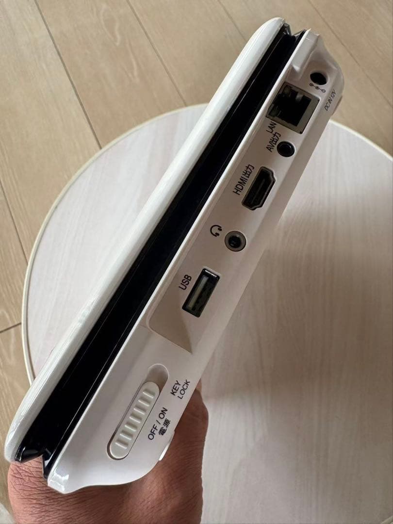 AVOX ポータブルBD/DVDプレーヤー　APBD-1030HW（美品）