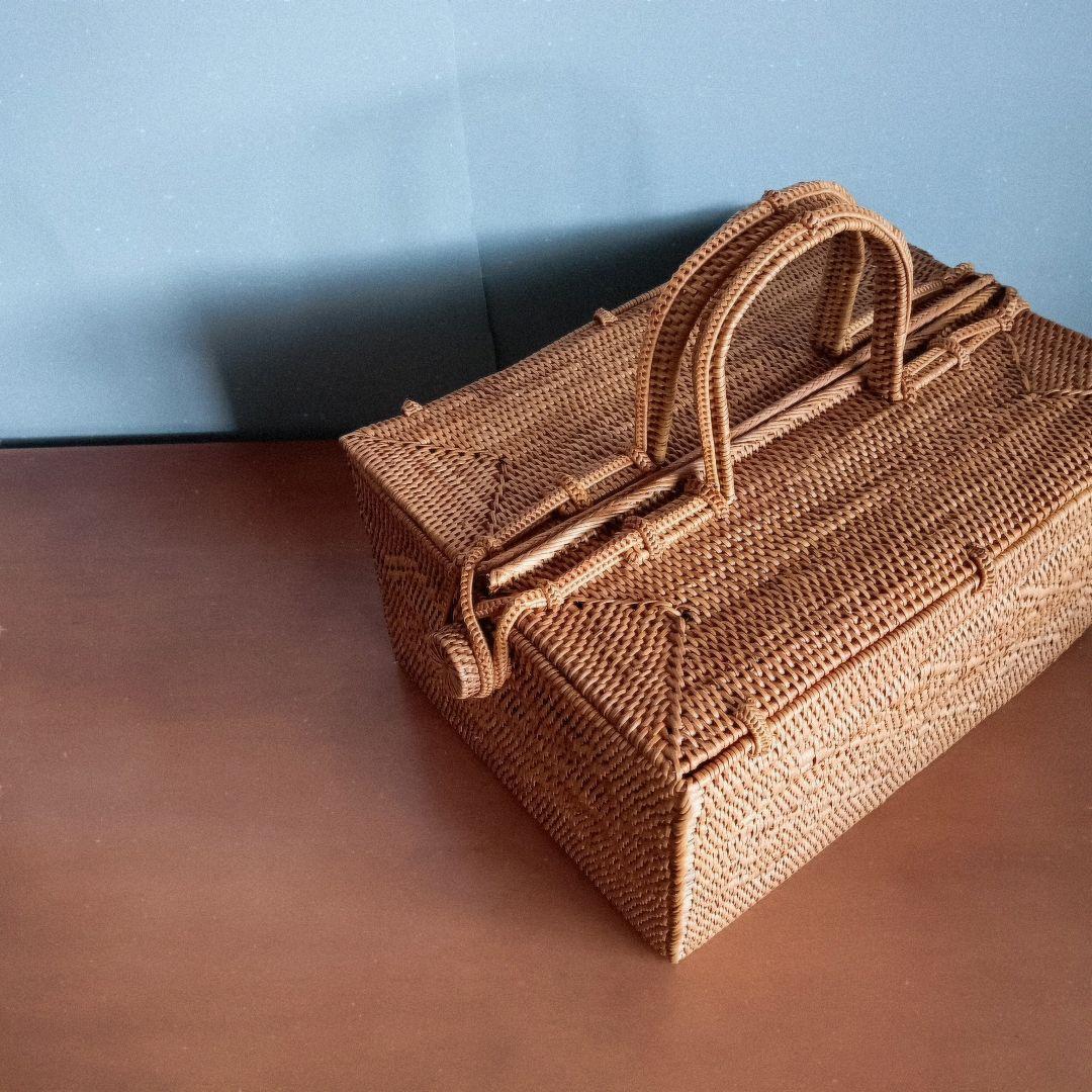 (新品)アタバスケット　トレー付き　かごバッグ　バッグ　カゴ　かご　籠