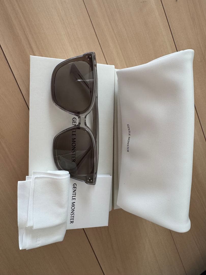 GENTLE MONSTER DILETTE グレー サングラス