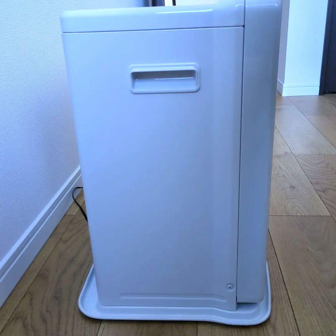 コロナ 石油ファンヒーター FH-VX3616BY ホワイト　2017年製