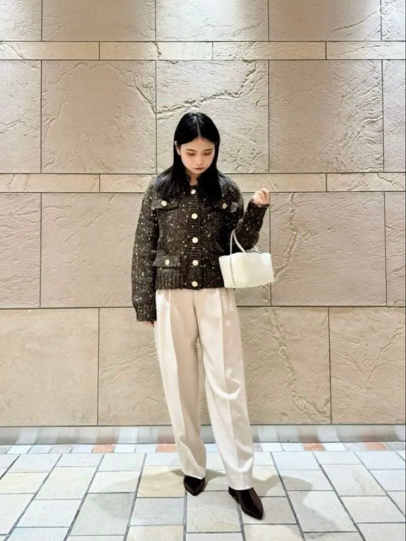 完売品<AEWEN MATOPH>ツイル タック パンツ　オフホワイト