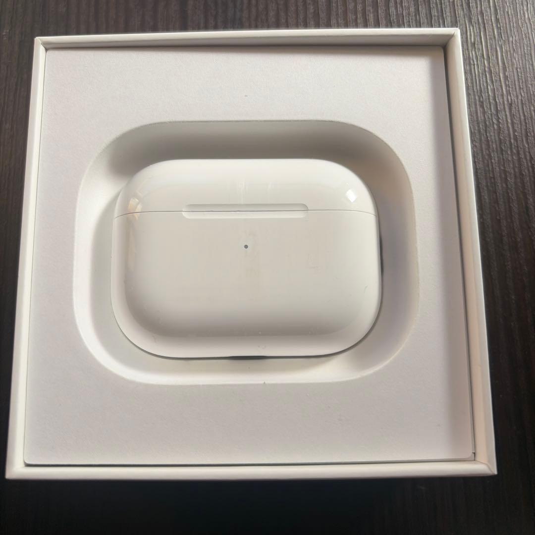 AirPods pro 第2世代　ホワイト 充電ケーブル付き