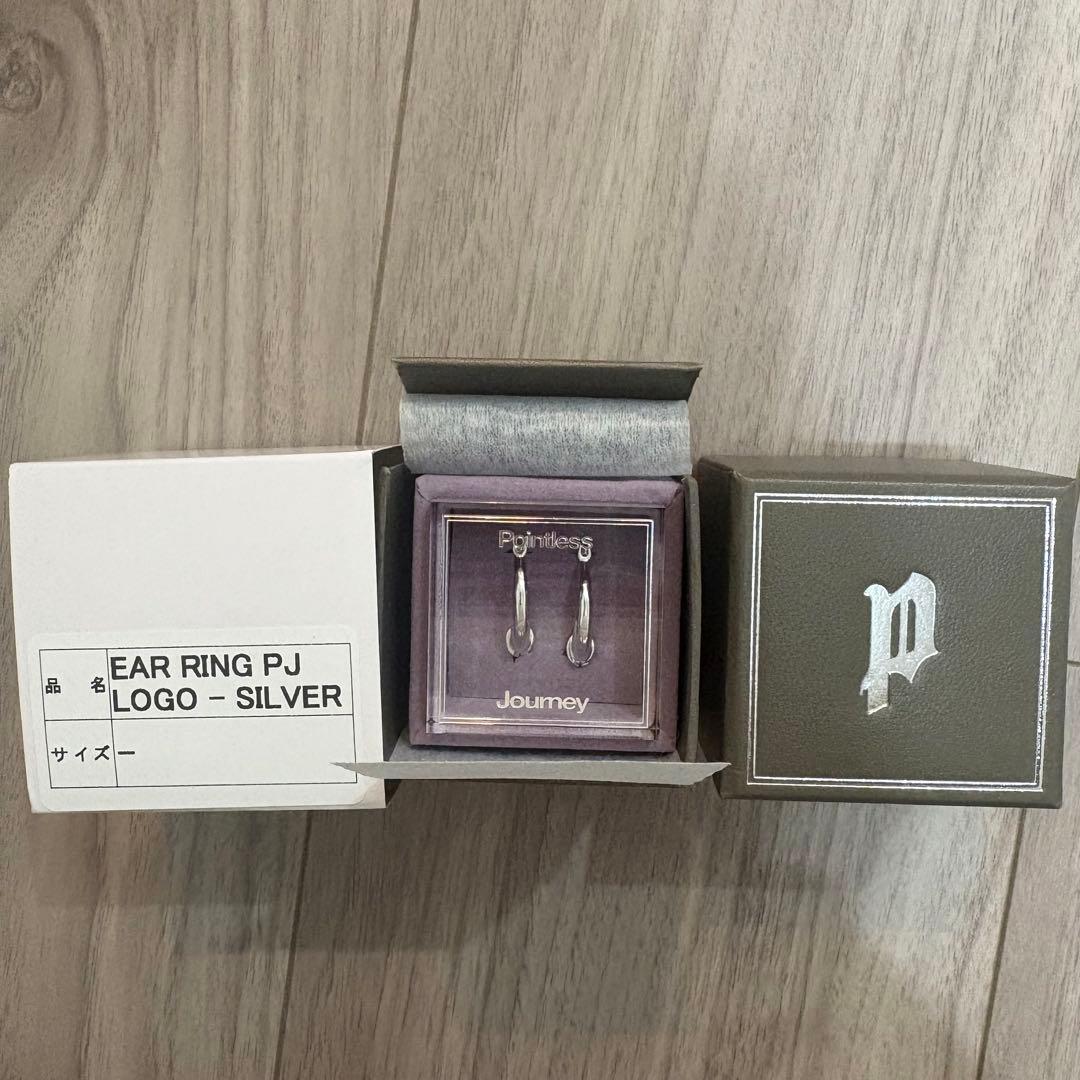 アクセサリー EAR RING PJ LOGO - SILVER