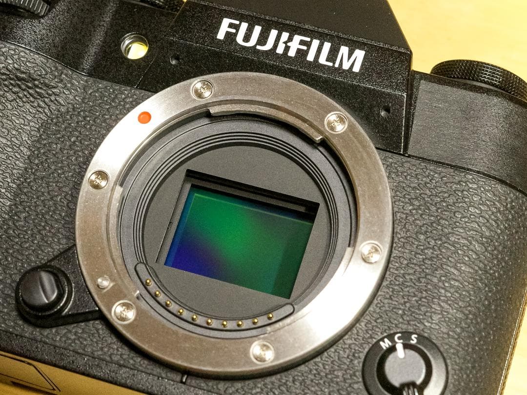 FUJIFILM X-T50 ボディ 純正チャージャー + 予備バッテリー付き