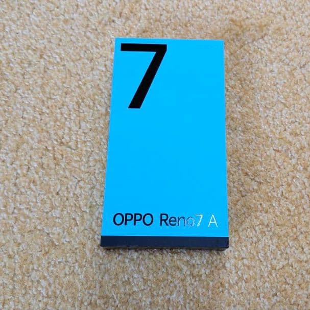 OPPO Reno7 A　ドリームブルー、カバー付き