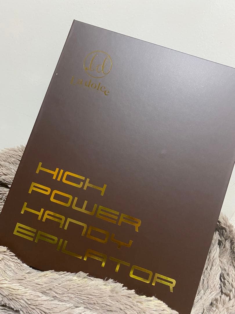 ラドルチェ　脱毛器　体、顔のケア可能