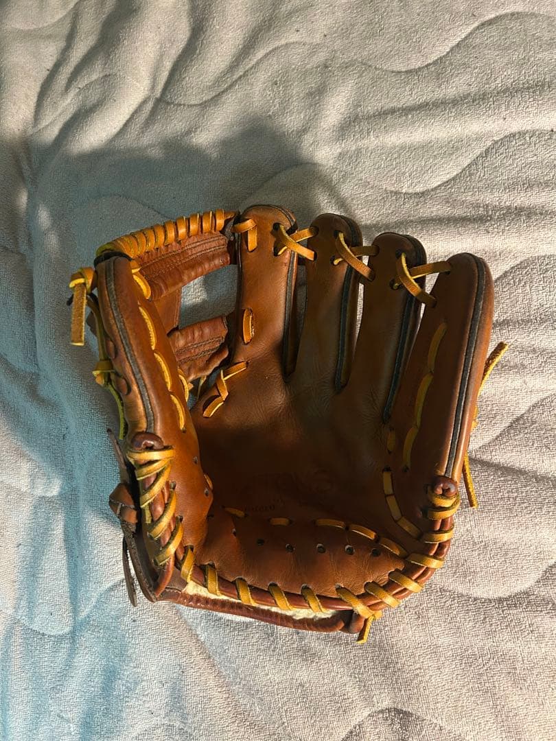 ATOMS 硬式グローブ　アトムズ　袋付き　ヒモ交換済み