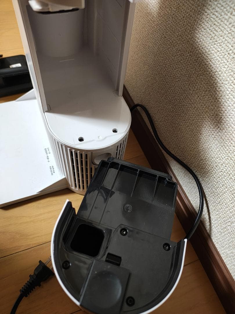 シャーク★コードレスクリーナー★LC301JBK★バッテリー新品と同等★難あり