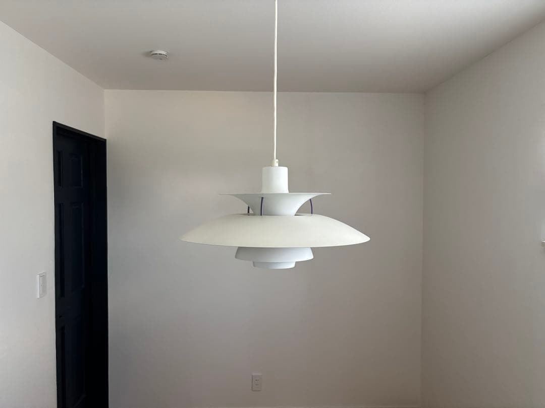 ルイスポールセン　PH5 クラシックホワイト