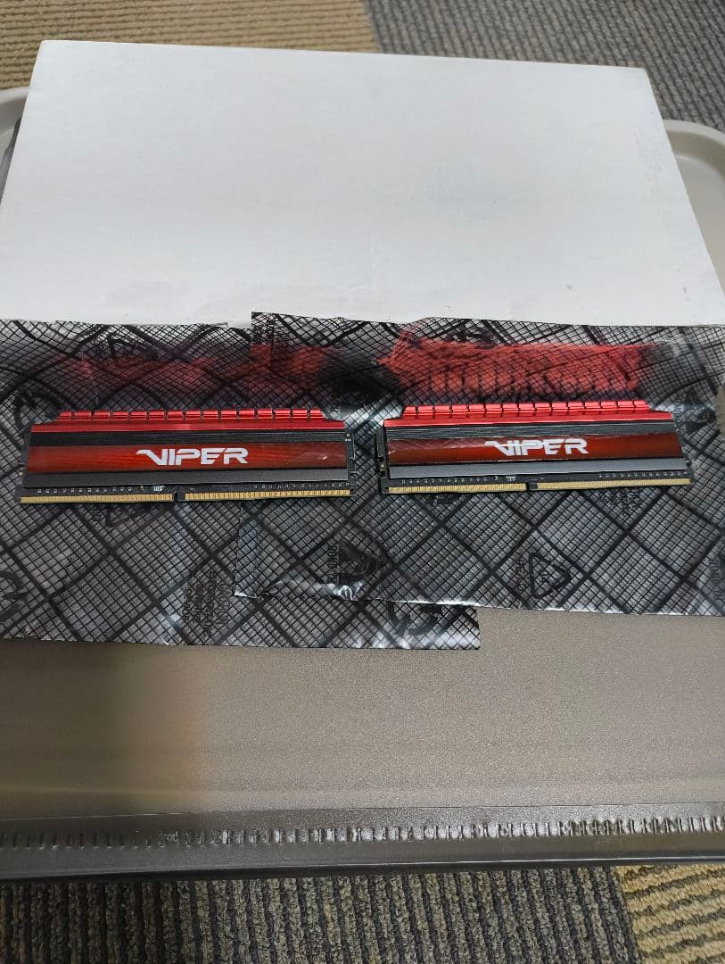 PATRIOT　viper メモリ DDR4 8gb ✕2